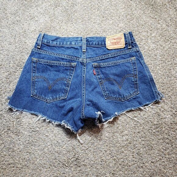 Levis 550 Shorts Womens 10 Blue Relaxed Fit Cutt Offs Medium Wash Denim Jorts - Picture 10 of 12